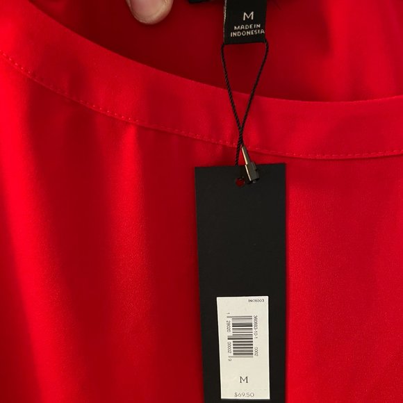 Banana Republic Red Short Sleeved Blouse Size M NWT - Picture 4 of 4